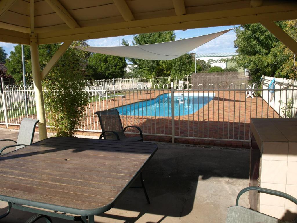 Civic Motor Inn Cowra Luaran gambar