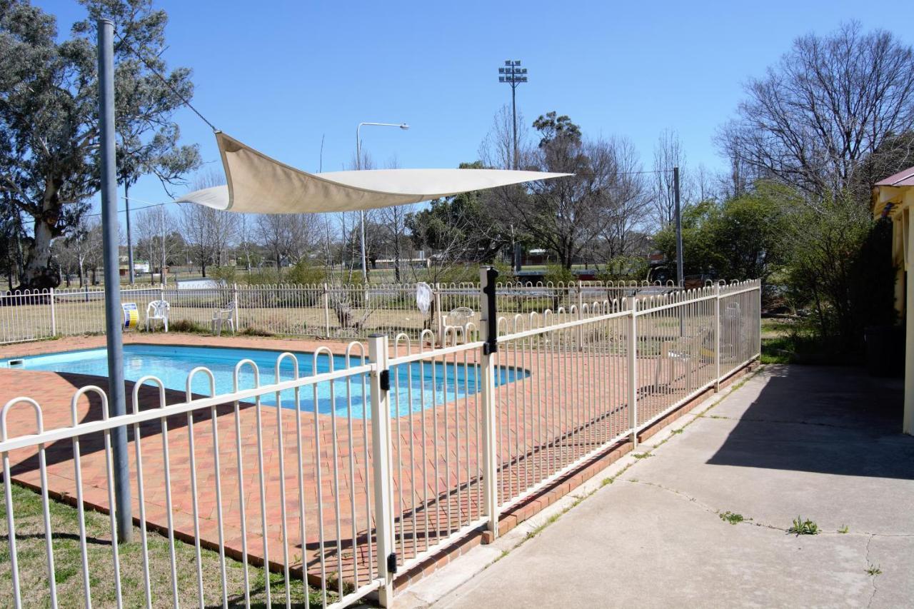 Civic Motor Inn Cowra Luaran gambar