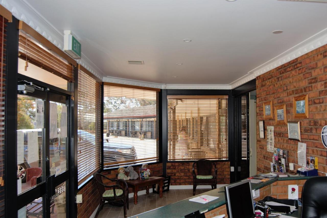 Civic Motor Inn Cowra Luaran gambar