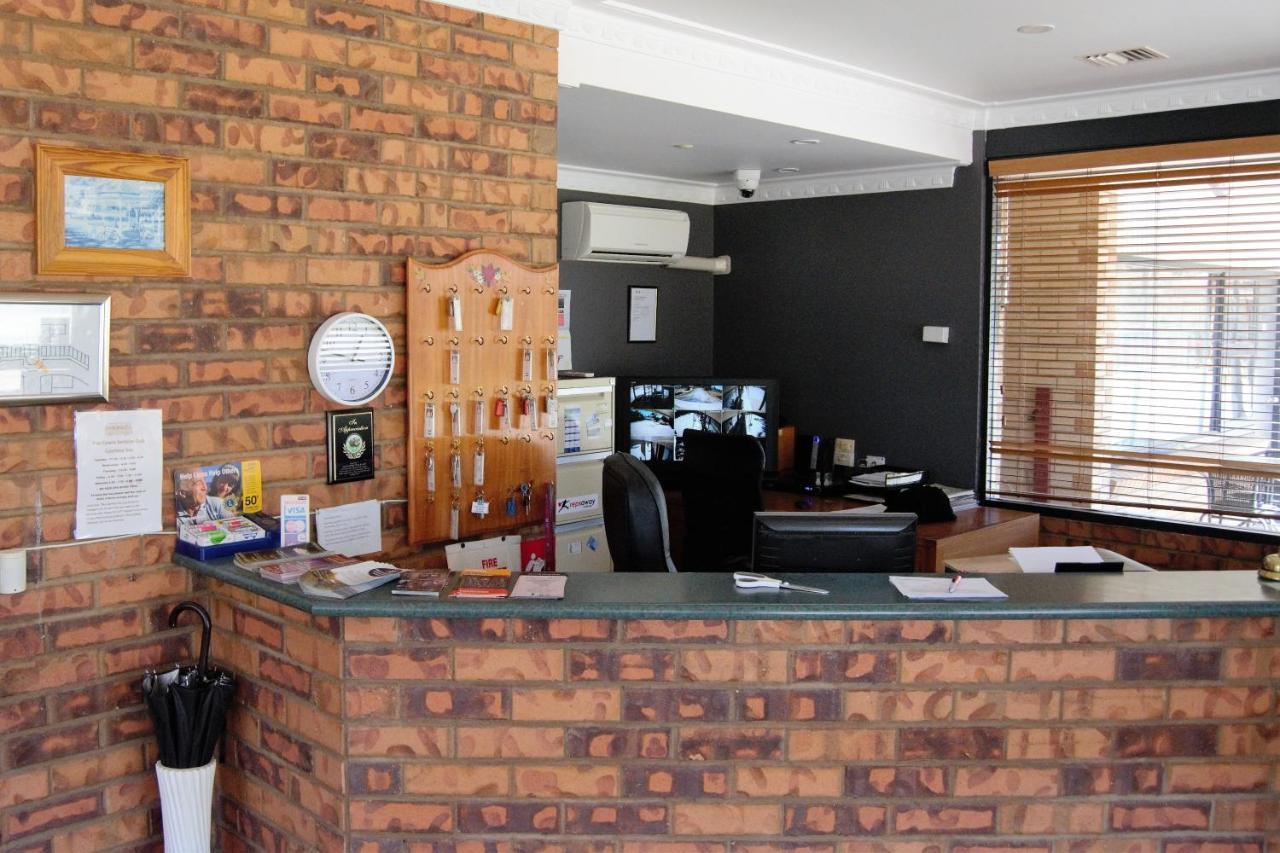 Civic Motor Inn Cowra Luaran gambar