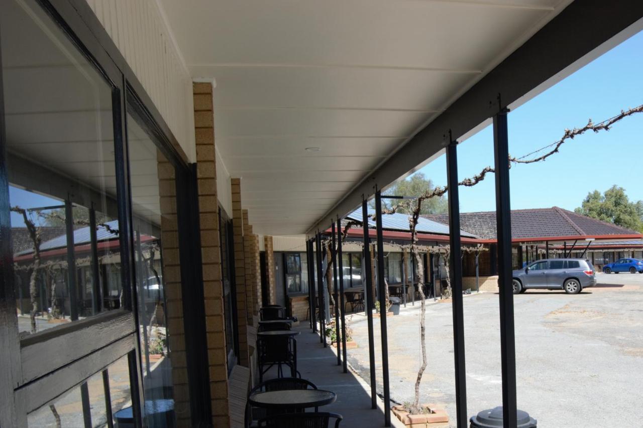 Civic Motor Inn Cowra Luaran gambar